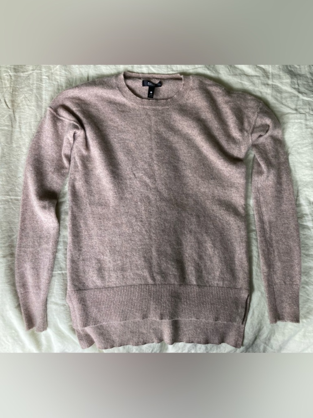 Aqua Cashmere Crewneck Sweater EUC